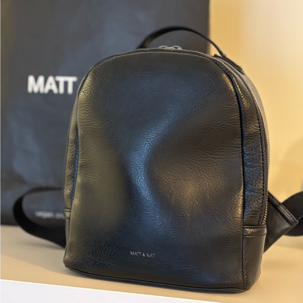 Matt & Nat Olly Backpack | Vegan | Dwell Collection | Black